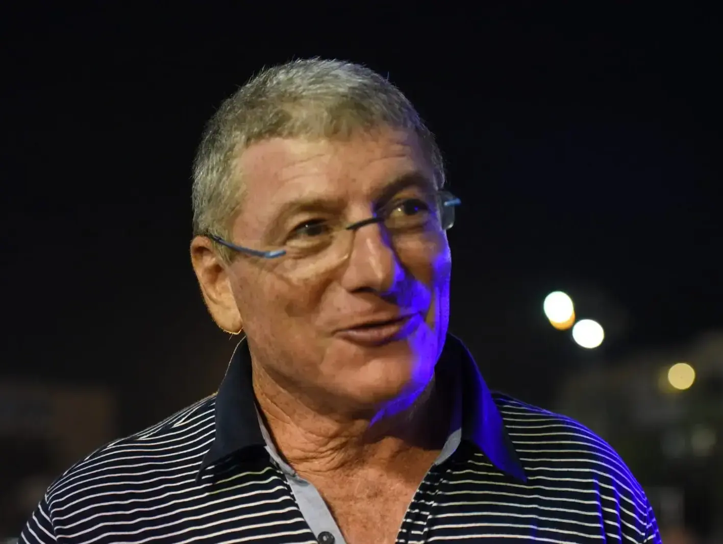 אליעזר שקדי באסיפה ישראלית לזכרו של יצחק רבין, כיכר רבין, ת"א (ראובן קסטרו) אליעזר שקדי באסיפה ישראלית לזכרו של יצחק רבין, כיכר רבין, ת"א (ראובן קסטרו)