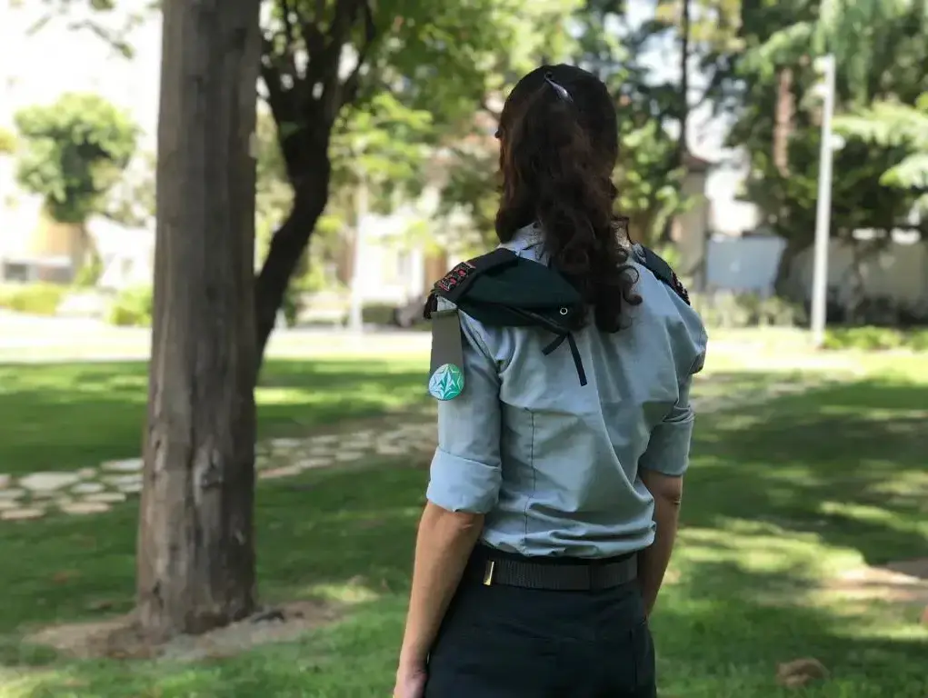 סרן א' לכתבת מגזין אמיר בוחבוט (דובר צה"ל) סרן א' לכתבת מגזין אמיר בוחבוט (דובר צה"ל)