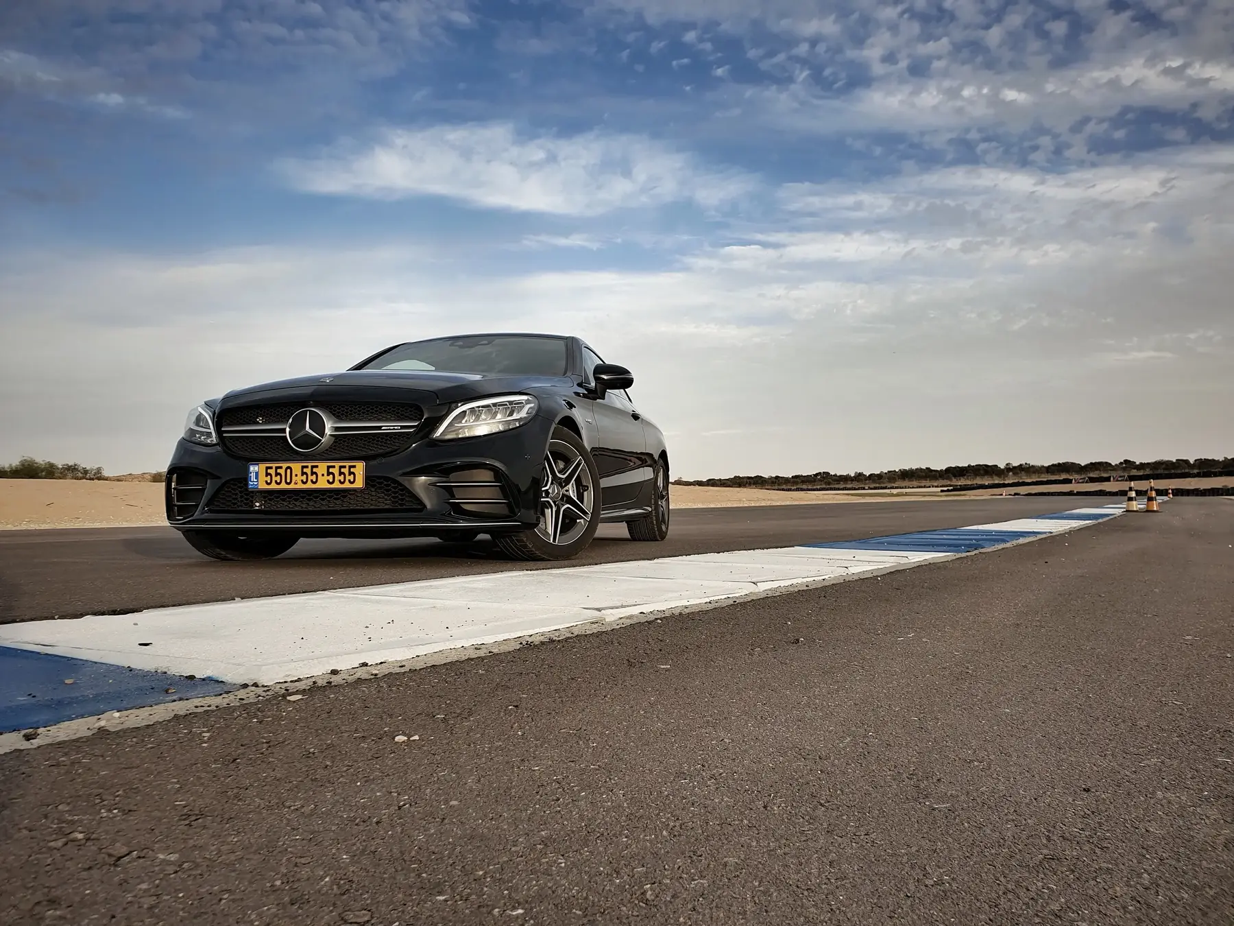 מבחן דרך: מרצדס C43AMG (ניר בן טובים , קינן כהן) מבחן דרך: מרצדס C43AMG (ניר בן טובים , קינן כהן)