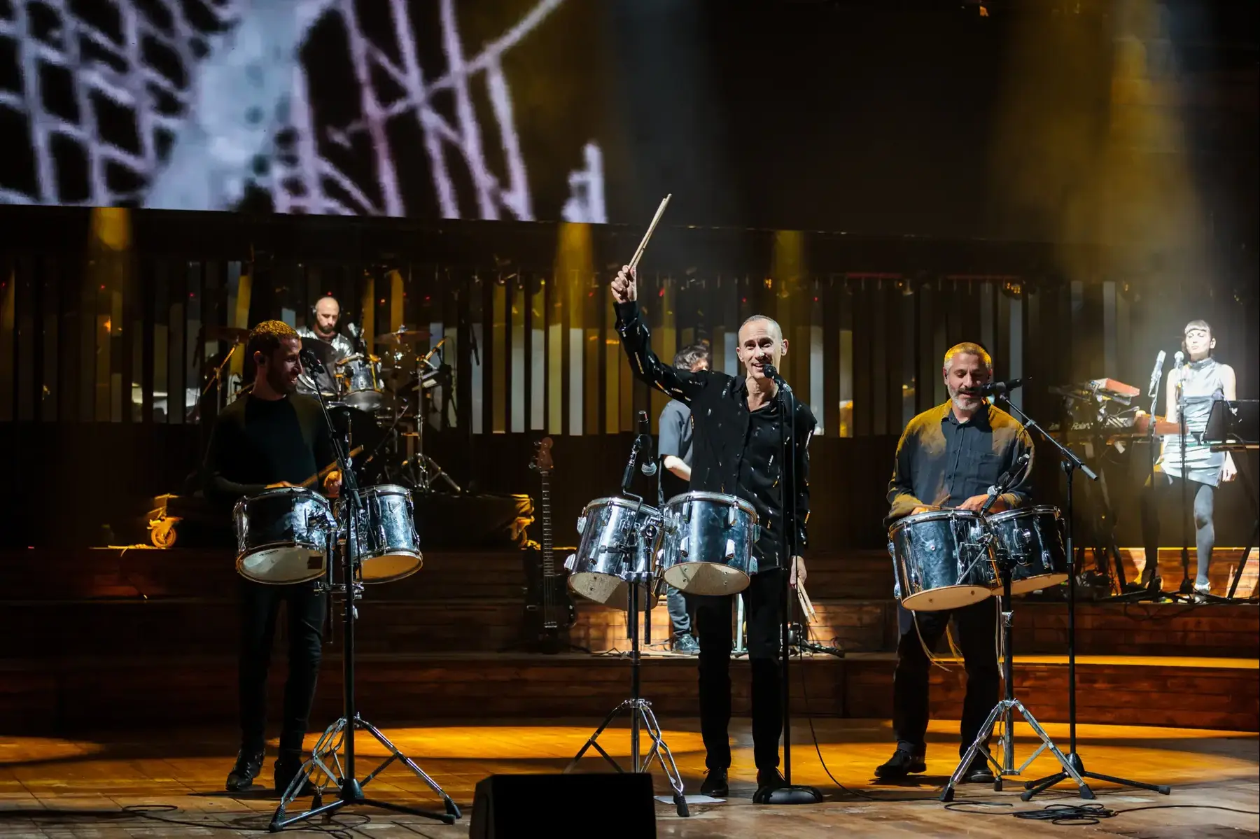 אסף אמדורסקי בהיכל התרבות 26 במרץ 2019 (יח"צ , MUPHERPHOTO) אסף אמדורסקי בהיכל התרבות 26 במרץ 2019 (יח"צ , MUPHERPHOTO)