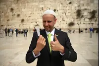 גיל קופטש