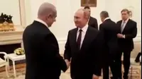 "נחושים להמשיך בפעילות התקיפה"
נתניהו נפגש עם נשיא רוסיה במוסקבה, ואמר כי "הקשר
הישיר בינינו זה נדבך שמנע חיכוכים בין הצבאות שלנו" (אמיר בוחבוט ) "נחושים להמשיך בפעילות התקיפה"
נתניהו נפגש עם נשיא רוסיה במוסקבה, ואמר כי "הקשר
הישיר בינינו זה נדבך שמנע חיכוכים בין הצבאות שלנו" (אמיר בוחבוט )