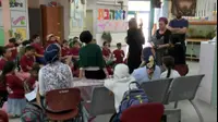 "עכשיו אנחנו לא לבד"
לאחר שהלימודים בשדרות בוטלו בעקבות ההסלמה בדרום,
ביה"ס בעיר נפתחו הבוקר כרגיל: "חיים בשפיות של אי שפיות" (ניב אהרונסון) "עכשיו אנחנו לא לבד"
לאחר שהלימודים בשדרות בוטלו בעקבות ההסלמה בדרום,
ביה"ס בעיר נפתחו הבוקר כרגיל: "חיים בשפיות של אי שפיות" (ניב אהרונסון)