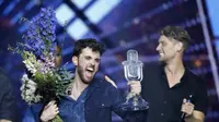 הזוכה ההולנדי הולנד גמר אירוויזיון דאנקן לורנס נטע ברזילי (AP) הזוכה ההולנדי הולנד גמר אירוויזיון דאנקן לורנס נטע ברזילי (AP)