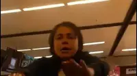 שוברת מחשב בשדה התעופה (צילום מסך) שוברת מחשב בשדה התעופה (צילום מסך)