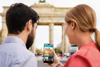 ברלין שער ברנדנבורג תיירים אפליקציה (מערכת וואלה! NEWS , אתר visitberlin)