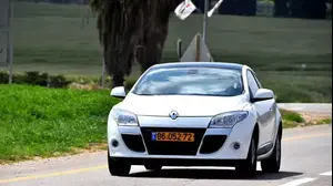 מבחן רנו מגאן קופה (ניר בן טובים) מבחן רנו מגאן קופה (ניר בן טובים)