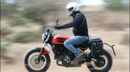 מבחן ארוך טווח דוקאטי סקרמבלר Sixty2 400 סמ"ק (רונן טופלברג)