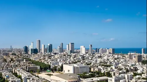 מראה מהאוויר של תיאטרון הבימה והיכל התרבות במרכז תל אביב (ShutterStock)