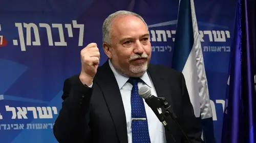 יו"ר ישראל ביתנו, אבידור ליברמן במהלך ישיבת סיעת ישראל ביתנו 18 בנובמבר 2019 (ראובן קסטרו) יו"ר ישראל ביתנו, אבידור ליברמן במהלך ישיבת סיעת ישראל ביתנו 18 בנובמבר 2019 (ראובן קסטרו)