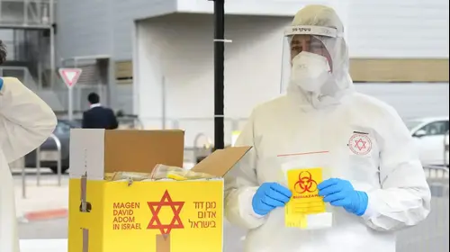 מתחם בדיקות קורונה בבני ברק, 31 במרץ 2020 (ראובן קסטרו) מתחם בדיקות קורונה בבני ברק, 31 במרץ 2020 (ראובן קסטרו)