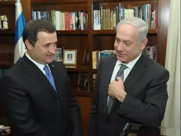 ראש הממשלה בנימין נתניהו בפגישה עם ראש ממשלת מולדובה ולד פילט בירושלים, מאי 2012 (לשכת העיתונות הממשלתית , עמוס בן גרשום)