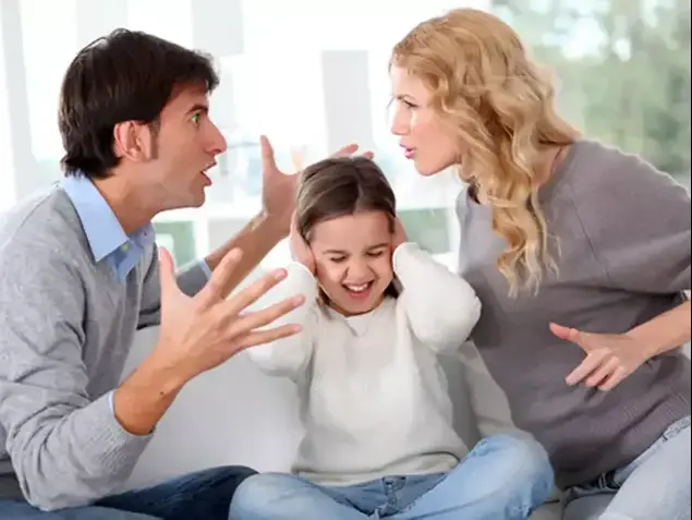 גירושין וילדים (ShutterStock)