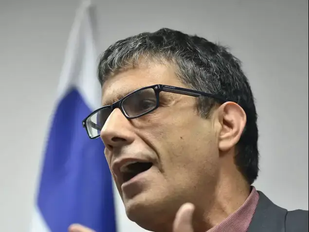 פרופסור יוסי יונה בכנס של מפלגת העבודה, דצמבר 2012 (נמרוד סונדרס)