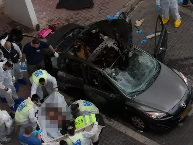 שני הרוגים בפיצוץ ברכב בראשון לציון, פברואר 2013 (דרור עינב)