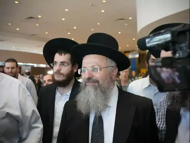 הרב שמואל אליהו בבחירות לרבנות הראשית. יולי 2013 (נועם מושקוביץ)