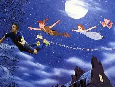 ממים של רובין ואן פרסי חלוץ נבחרת הולנד כובש את השער הראשון מול ספרד (צילום מסך)