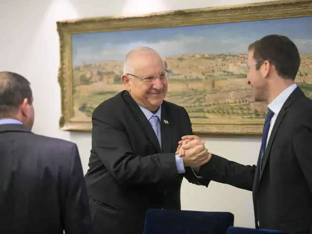 נשיא המדינה ראובן ריבלין נפגש עם סיעת העבודה בבית הנשיא, מרץ 2015 (נועם מושקוביץ)