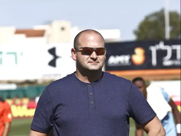 סתיו שחם בעלים הפועל כפר סבא (מגד גוזני)