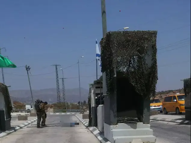 ניסיון לפיגוע דקירה בצומת תפוח, אוגוסט 2015 (מערכת וואלה! NEWS , הצלה יהודה ושומרון)