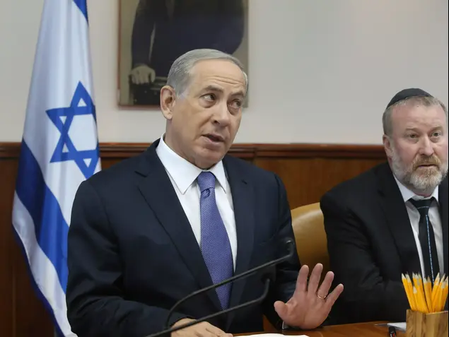 רוה"מ בנימין נתניהו בישיבת הממשלה, אוקטובר 2015 (פול צלמים , עמית שאבי)