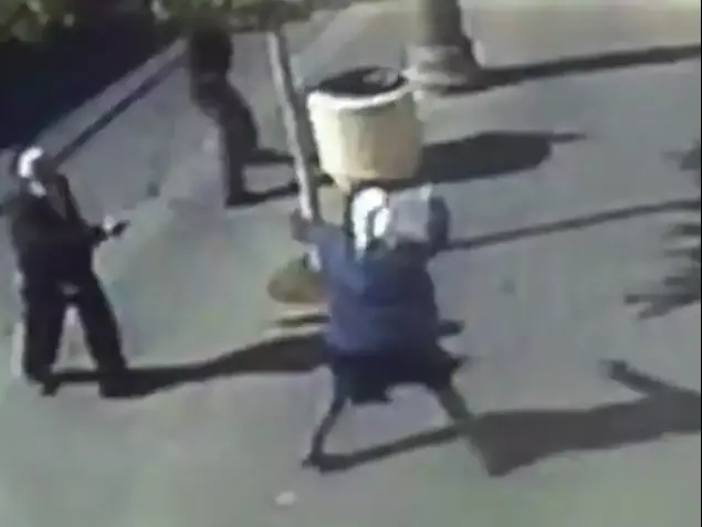 פיגוע דקירה בשוק מחנה יהודה בירושלים: שתי מחבלות דקרו פלסטיני - ונורו (ספק 500)
