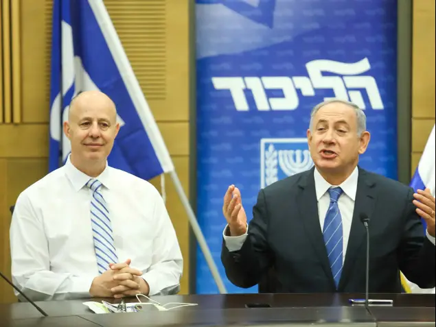 ראש הממשלה בנימין נתניהו וח"כ צחי הנגבי, פתיחת מושב הקיץ של הכנסת. 23 במאי 2016 (נועם מושקוביץ)