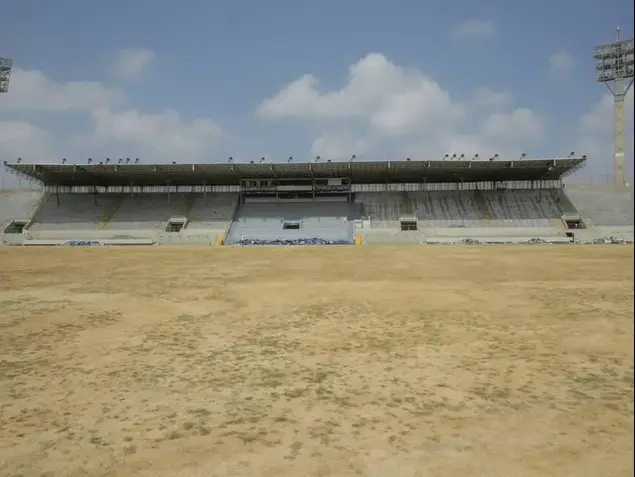 הריסת אצטדיון בלומפילד (יותם רונן)