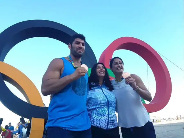 שרת הספורט מירי רגב עם ירדן ג'רבי אורי ששון (יח"צ)