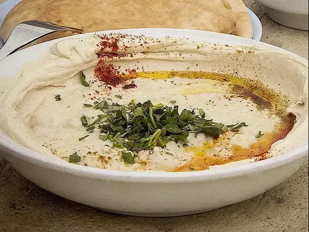 מבן החומוס (עידו שחם)