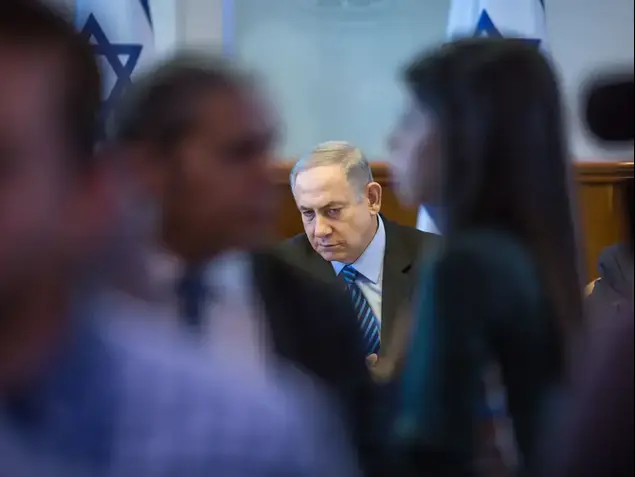 ראש הממשלה בנימין נתניהו, ישיבת ממשלה, 6 בנובמבר 2016 (פול צלמים , אמיל סלמן, הארץ)