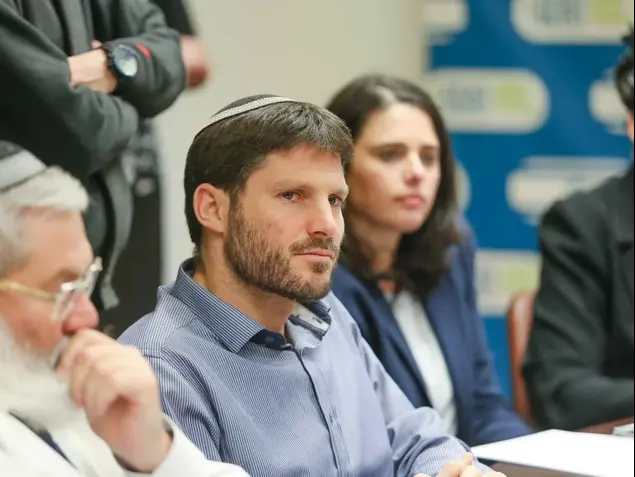 חבר הכנסת בצלאל סמוטריץ' בישיבת סיעת הבית היהודי, 16 בינואר 2017 (נועם מושקוביץ)