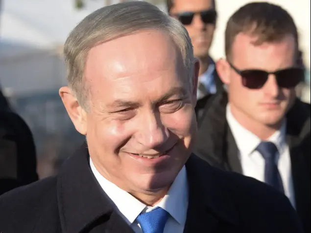 בנימין ושרה נתניהו בטקס אזכרה לזכרו של רון נחמן, אריאל. פברואר 2-17 (ניב אהרונסון)
