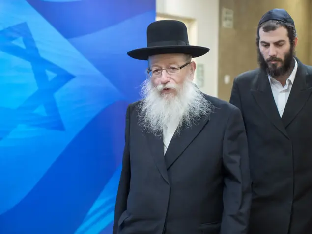 שר הבריאות יעקב ליצמן בישיבת הממשלה, 12 בפברואר 2017 (הארץ , אמיל סלמן)
