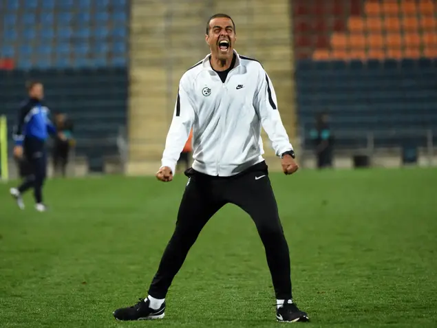 מאמן מכבי חיפה גיא לוזון (ברני ארדוב)