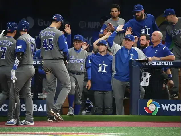 נבחרת ישראל בבייסבול חוגגת (GettyImages)