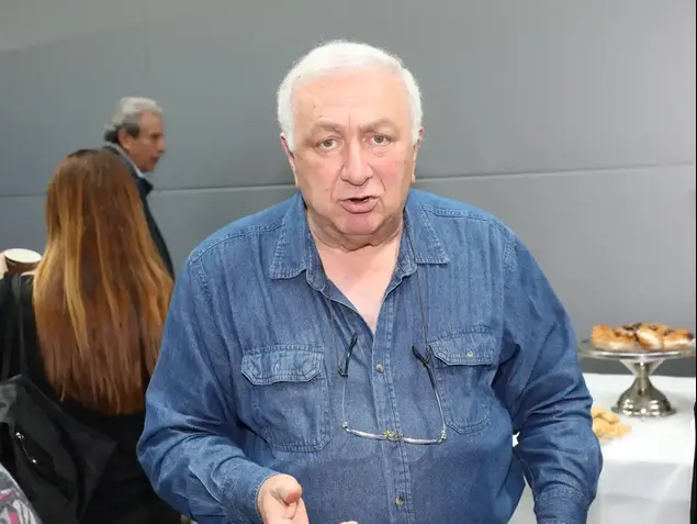 אריה גולן (רפי דלויה)