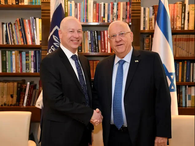 נשיא המדינה ראובן ריבלין ושליח ממשל טראמפ למזרח התיכון ג'ייסון גרינבלט. בית הנשיא, 15 במרץ 2017 (מערכת וואלה! NEWS , שגרירות ארצות הברית בישראל
מאטי שטרן)