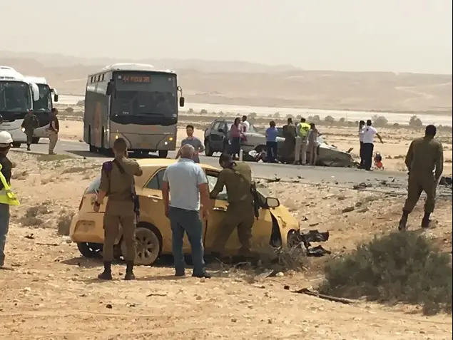 תאונת דרכים בצומת טללים בנגב, 12 באפריל 2017 (מערכת וואלה! NEWS)