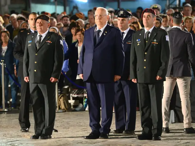 נשיא המדינה, ראובן ריבלין בטקס יום הזכרון ברחבת הכותל, 30 באפריל 2017 (לשכת העיתונות הממשלתית , מארק ניימן)