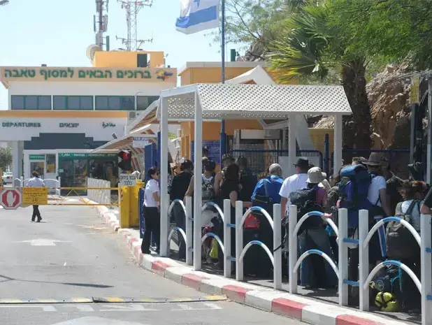 מעבר הגבול בטאבה (יח"צ , רן שאולי)