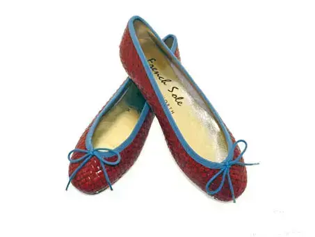 נעליים של French Sole ב-117 פאונד (אתר רשמי , frenchsole.com)