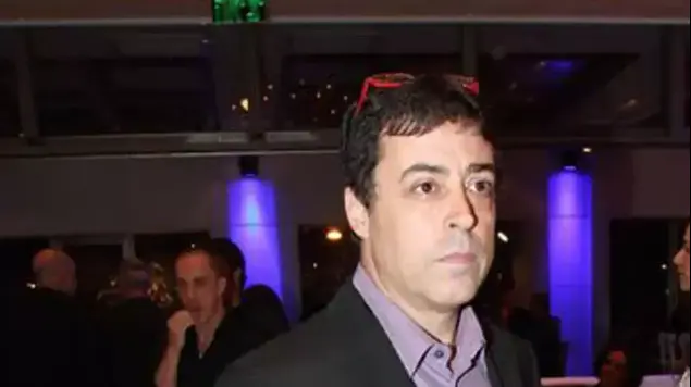 בן כספית באירוע של מנחם הורוביץ (אביב חופי)
