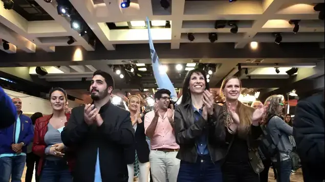 חוגגים במטה מפלגת כולנו של משה כחלון, ת"א מרץ 2015 (יוסי ציפקיס)