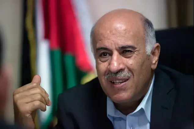 ג'יבריל רג'וב בראיון לאבי יששכרוף וינון מגל ברמאללה, 5 פברואר 2013 (דרור עינב)