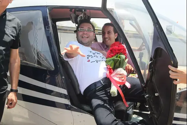 מסוק שהוטס לדורין סגול ב"האח הגדול" (יח"צ , ראובן שניידר)