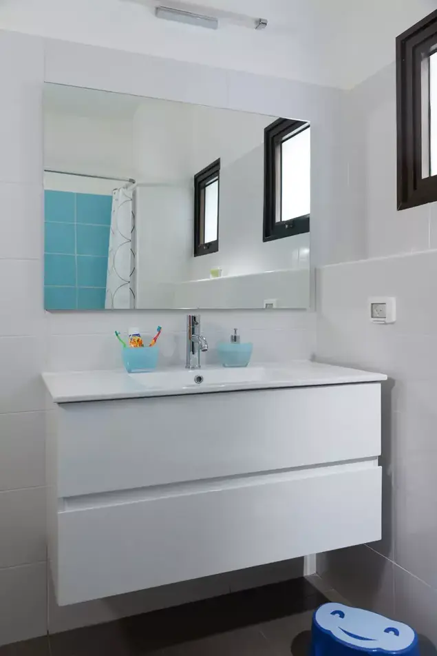 דירה בצפון תל אביב, מעצבת פנים: גל ברק (בנין ודיור , שי אפשטיין)