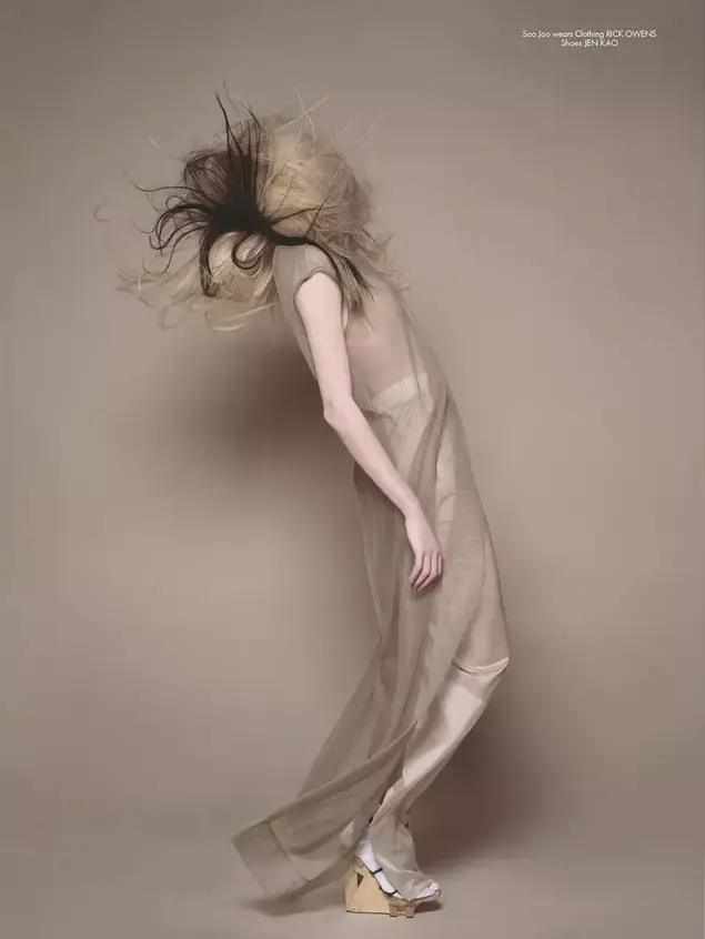 סו ג'ו פארק במגזין CR Fashion Book, גיליון 2 (סריקה , Brigitte Niedermair)