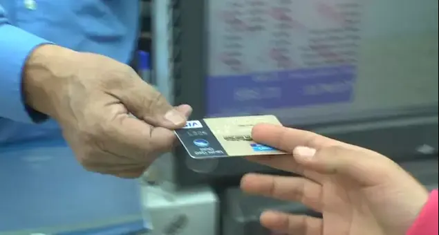 תקלה שיבשה תשלומים בכרטיסי אשראי בכל הארץ (טל אנגלנדר)