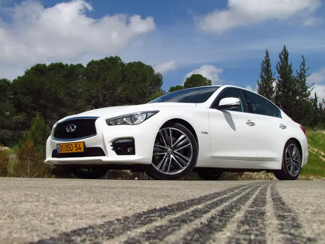 מבחן אינפיניטי Q50 (קובי ליאני)